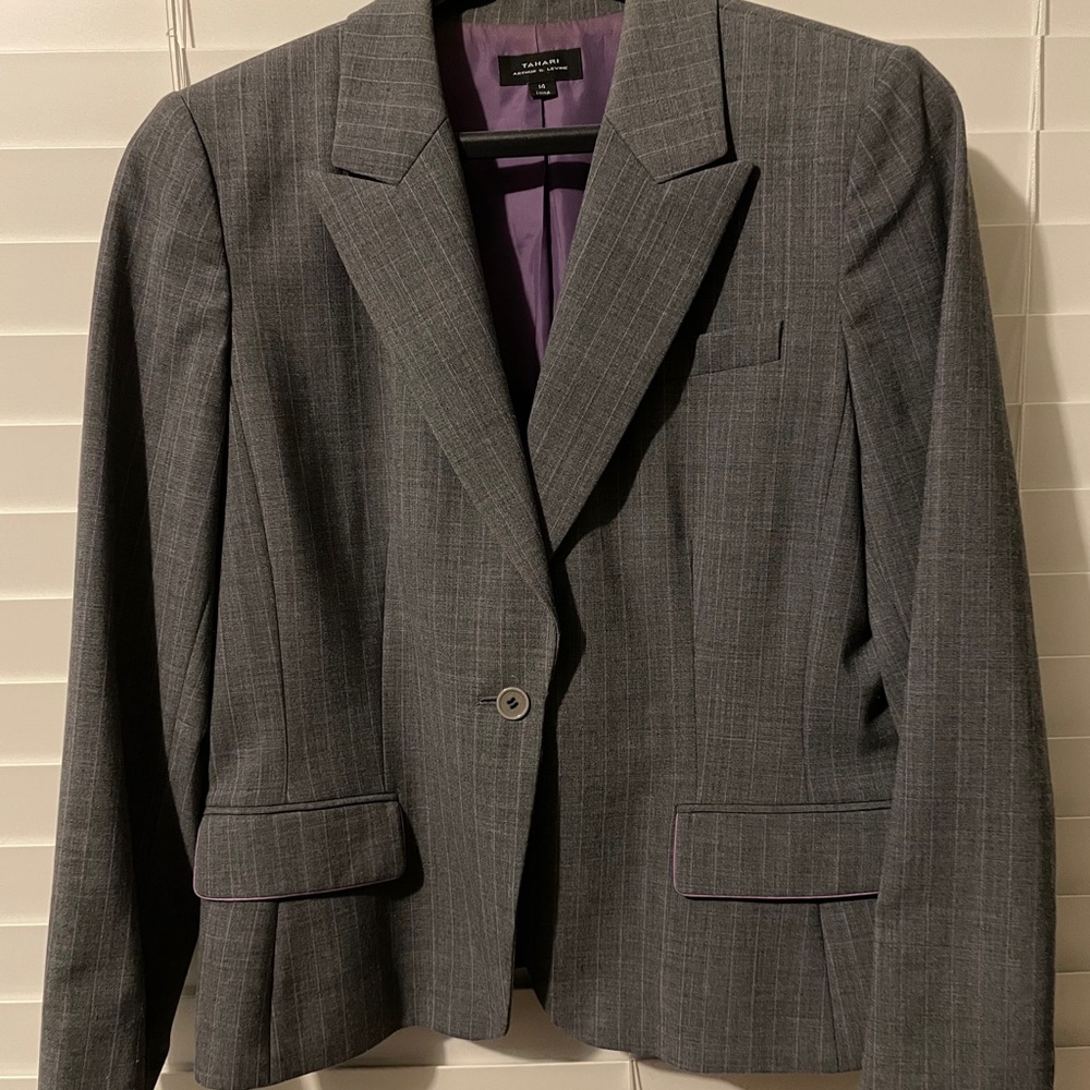 Tahari grey/purple pinstripe blazer